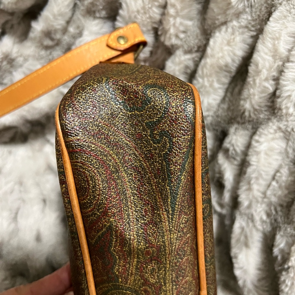 Etro, Elegant Brown Paisley Shoulder Bag EUC - Picture 4 of 10